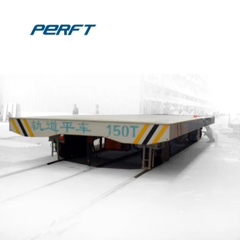 Elektrický vozík vedený koľajnicou